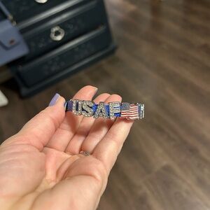 US Air Force “mom” Bracelet with American Flag